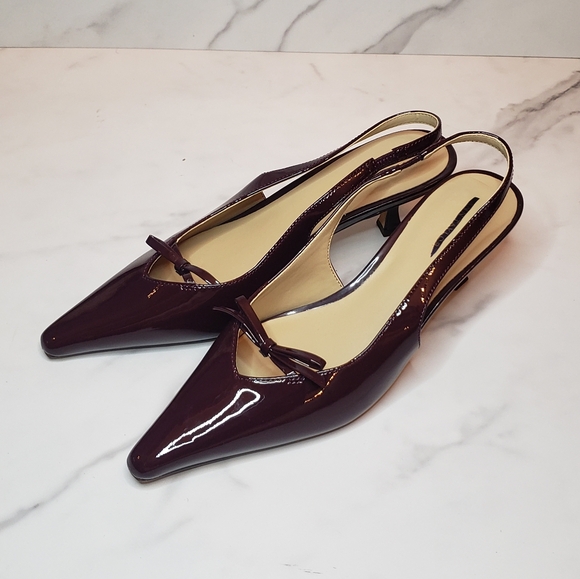 Ann Taylor Shoes - Ann Taylor NWOT Mini Bow Slingback Pointy Toe Kitten Heel Pumps Cranberry